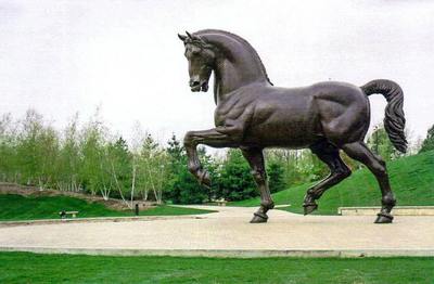 Michigan_grand_rapids_frederik-meijer_gardens_horse